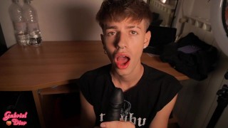 Twink has fun with a dildo in his ass