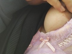 朝の散歩をしながらの乳首オナニー。勃起乳首に朝日が当たる✨ - Screenshot 5 of 16 - チクニー