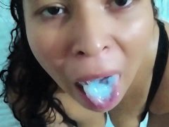 Swallowing semen: I masturbate
