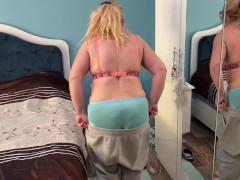 Beautiful striptease from Cali in her own bedroom - Screenshot 2 of 16 - Hairy Pussy