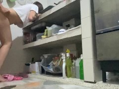 Amateur video in the kitchen