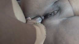 Mamas grandes cunhada oferece o ânus para marido da irmã