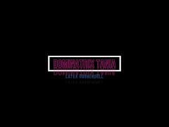 Latex Rubberdoll smoking