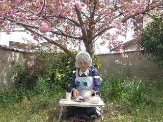 sakuya makes mochis with cherry blossoms[Touhou cos] Video