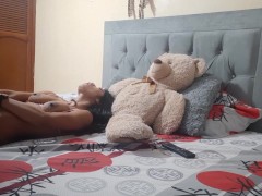 I'm alone in my hot room fucking my pussy