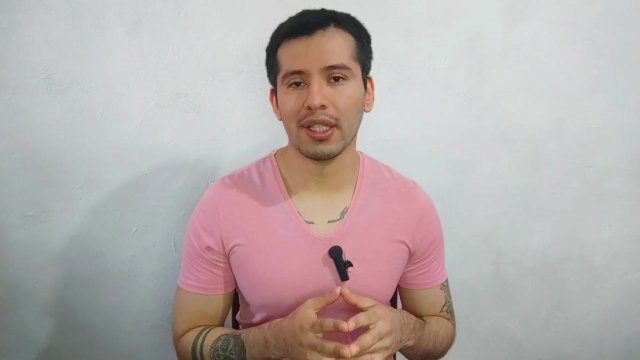 Jovencito de 22 años es penetrado por los 20cm del padre de su mejor amigo en una casa de encuentros