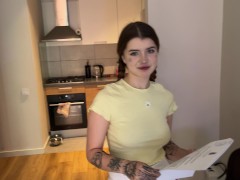 Коллектор Жёстко Трахнул Должницу в Горло И кончил внутрь. Кремпай - Screenshot 3 of 16 - Creampie