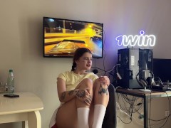 Коллектор Жёстко Трахнул Должницу в Горло И кончил внутрь. Кремпай - Screenshot 4 of 16 - Hard Rough Sex