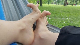 Funny acrobatic feet - fetish foot female