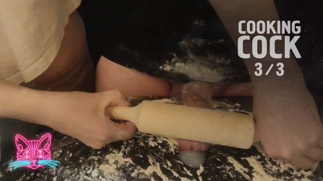 Watch Bondage Video:Cooking dick for dinner. Part 3/3. Extremely press my penis and eject sperm.