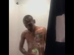 Shower - Screenshot 10 of 16 - Golden Shower