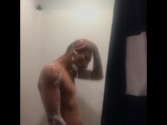 Shower - Screenshot 13 of 16 - Solo Male