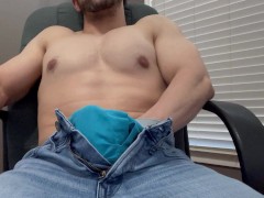 Post work solo jerk - Screenshot 2 of 16 - Solo Male