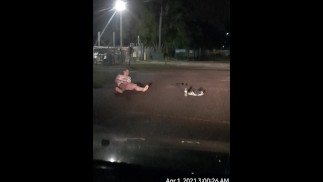 Piss & Strip посреди улицы