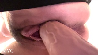 Esposa buceta peluda montando vibrador na cadeira de sexo e diversão misc