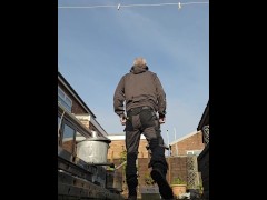 Compilation of pissing clips - Screenshot 13 of 16 - Pissing