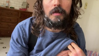 Cumming en mi barba