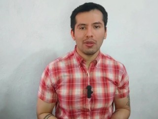 Supervisor Casado De La Maquiladora Penetra a Pelo a Su Empleado En Los Baños De La Maquila! Relato