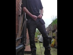 Pissing at the camera - Screenshot 16 of 16 - Piss