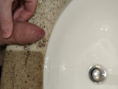 Using the sink - Screenshot 1 of 16 - Pee