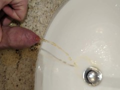 Using the sink - Screenshot 3 of 16 - Cock