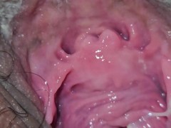 Exploring my vulva - Screenshot 14 of 16 - Extreme Pussy Gape