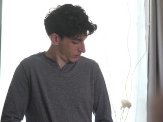 FamilyXXX - Exploding Tons Of Cum For Big Ass Milf Stepmommy (London River) screenshot number 2