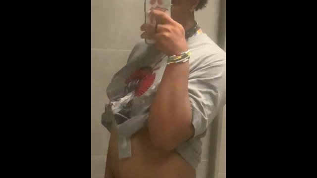 Eu amo me ver no espelho 🤭