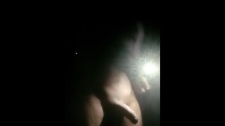 Desnudo en la oscuridad  parte 1