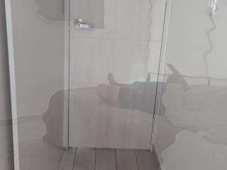 MI roomie cumpliendo mi fantasía de coger en lencería termina en una deliciosa corrida interna.