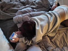 ゲーム中の彼女のお尻がエロすぎて手マンとクンニしたらそのままエッチしちゃった。 - Screenshot 2 of 16 - Big Ass
