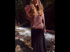 outdoorsy babe flashes you her ass - Screenshot 3 of 16 - Outdoors