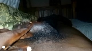 Sie mochte es, diesen riesigen Schwanz zu berühren Stiefschwester Handjob