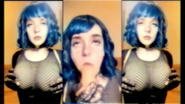 Blue Hair Baddie Gags [Deepthroat]