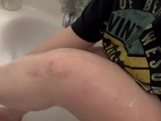 WATCH ME WASH MY FEET AND SHAVE MY LEGS
