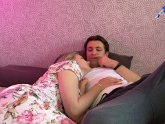 Сводная сестра трахается со мной, чтобы не показаться шлюхой перед ее парнем - Screenshot 2 of 16 - Stepbrother