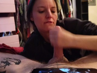 Kelsey O'Bailey multitasking. Watching reality t.v. and sucking roommates dick while husband is gone
