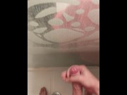 Preview 5 of Je gicle sans les mains sous la douche d'une amie