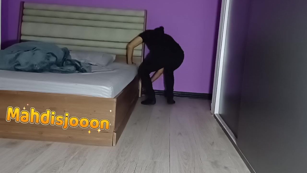 آقا دزده اومد خونمون دزدی چیزی گیرش نیومد بدزده بجاش منو گاییدش 😂(داستانی  پر از مکالمه فارسی)