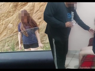 Ele Encontra Uma Jovem Vagabunda e Lhe Oferece Dinheiro Para Enchê-la De Sêmen com Legendas