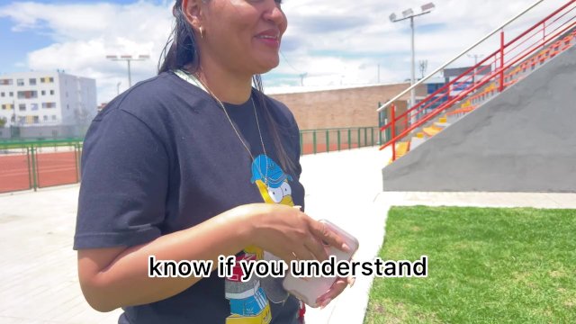 POV Colombian MILF with a big ass gives oral sex to a stranger for money. Latin Vanessa