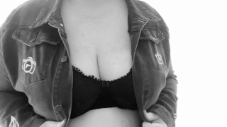 Grote borsten babe in denim jas & Black lingerie • BBW MILF