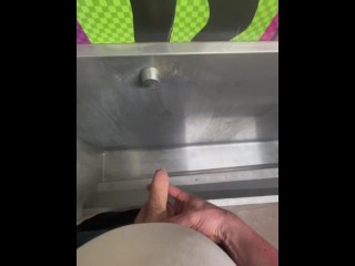 Pissing Pub Urinal