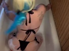 Bubble bath booty - Screenshot 6 of 16 - Babe