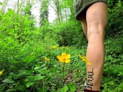 Perfect ass and beautiful feet, hot girl walks in the woods and shows all her sensuality - Amateur