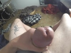 YOUNG NEW MODEL SHOWS HIS EXEPTIONAL BIG GIRTHY COCK. - Screenshot 16 of 16 - Huge Cumshot