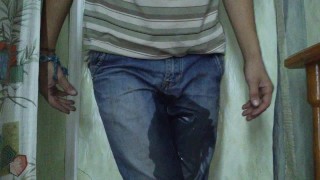 3 октября 2013 г. 19 лет. Я обоссался в свои старые джинсы.