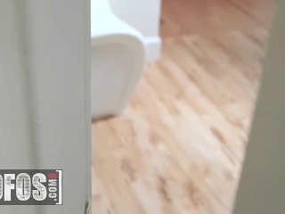 MOFOS - While Dad Is Cooking, Son Tyler Steel Is Getting A Blowjob From His New Stepmom Mandy Flores screenshot number 1