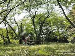 大自然の中で森林浴の快感とセックスの快感が入り交じりエクスタシーを感じるギャルカップル - Screenshot 14 of 16 - 野外