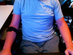 Another Wet Gaming Session! - Screenshot 8 of 16 - Man Peeing